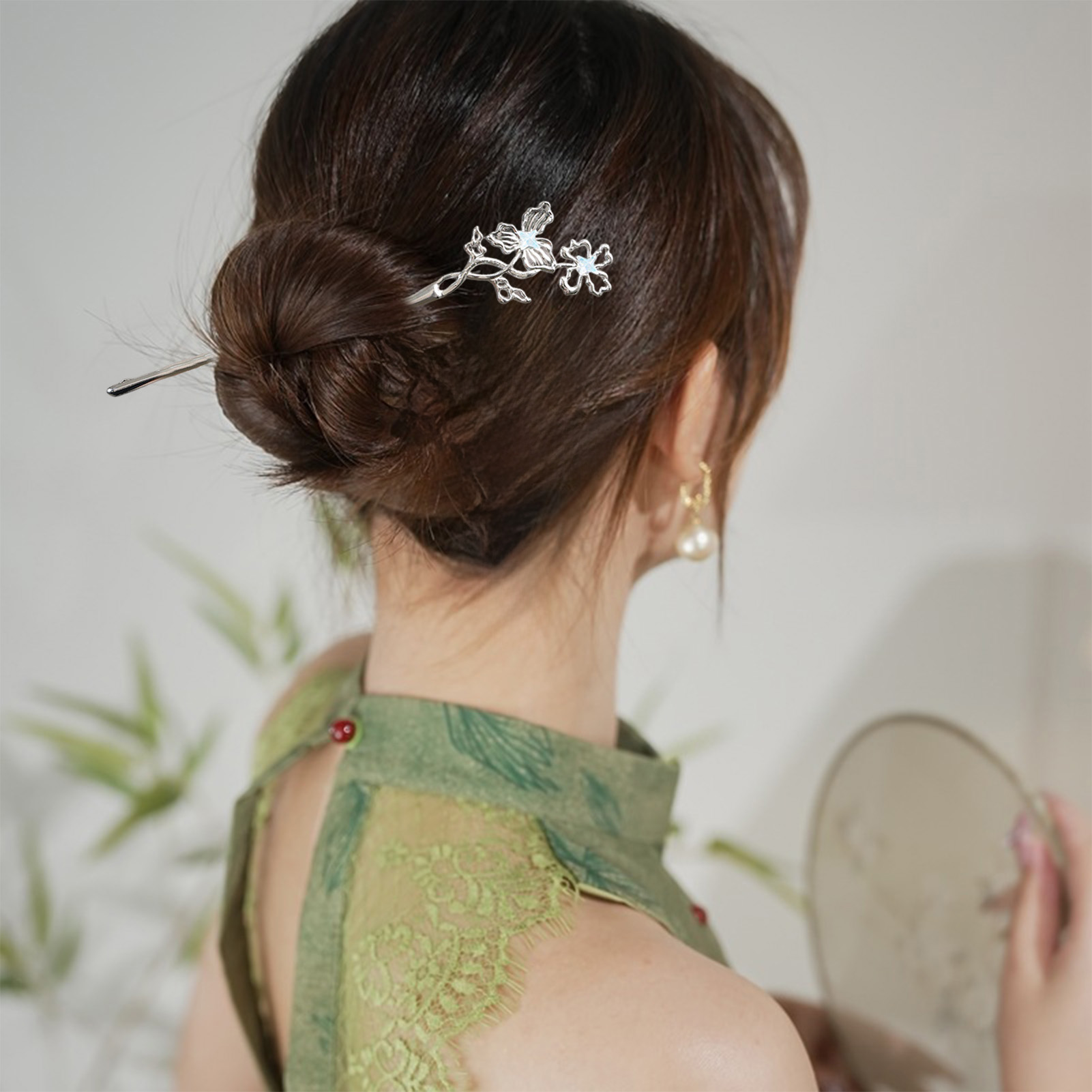 シルバーカラー合金ヘアスティックフォーク花蝶デザイン新中国風 - Pearl Hair Pin のレビューと価格
