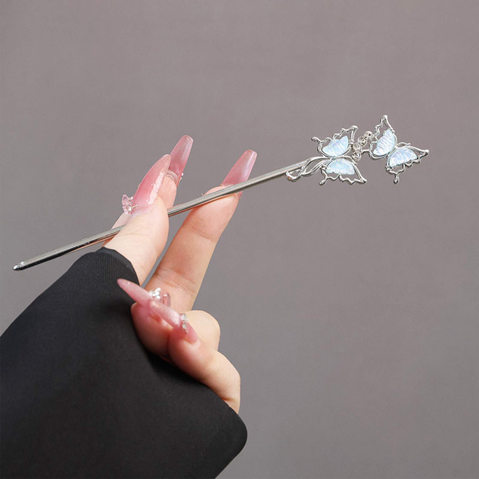 シルバーカラー合金ヘアスティックフォーク花蝶デザイン新中国風 - Pearl Hair Pin のレビューと価格