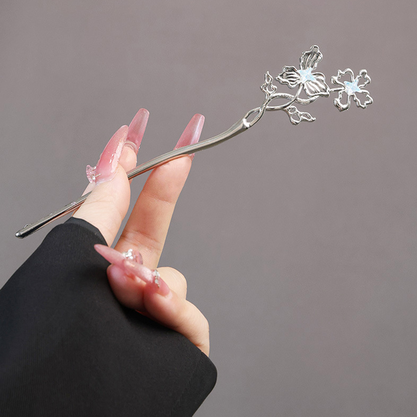 シルバーカラー合金ヘアスティックフォーク花蝶デザイン新中国風 - Pearl Hair Pin のレビューと価格
