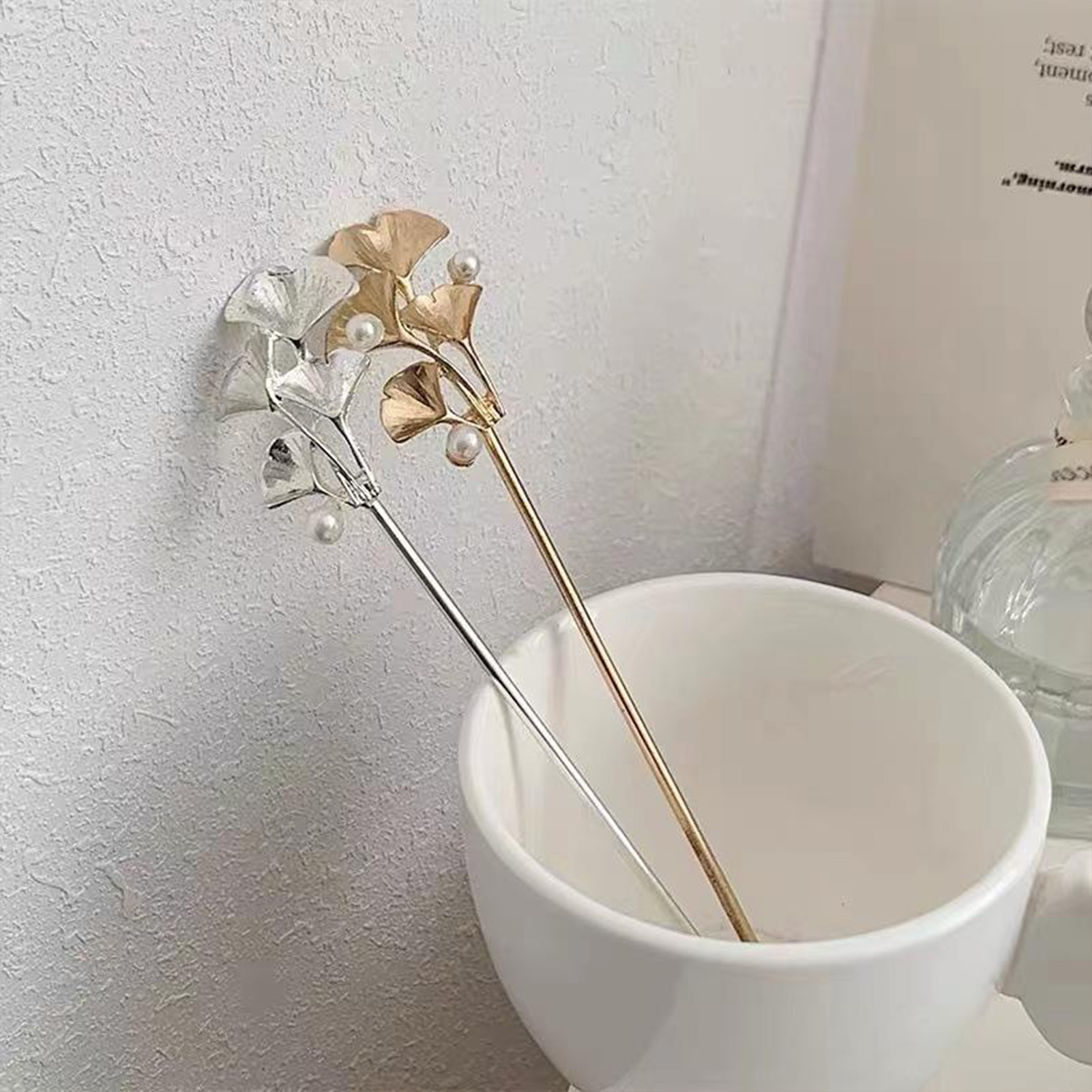 イチョウの葉のヘアスティック女性用ゴールド/シルバーレトロパ - Pearl Hair Pin のレビューと価格